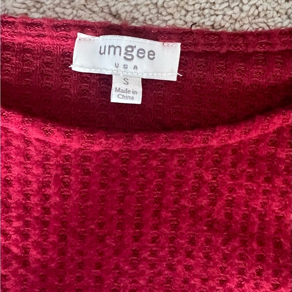 Women's Red Knit Top - Picture 3 of 5